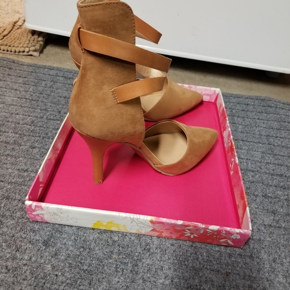 Chinese Laundry - Picture 3 of 4